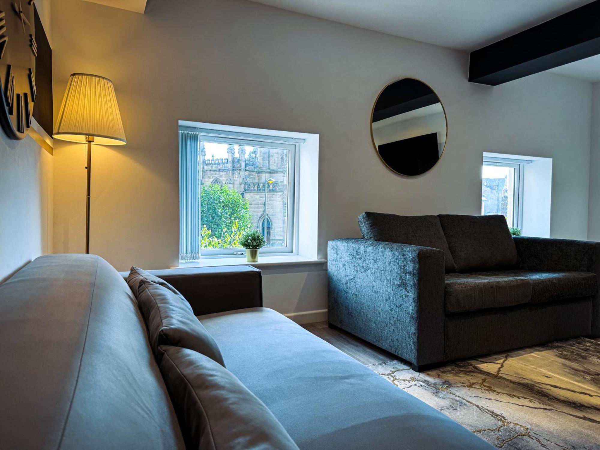 The Seven Suites Liverpool Exterior photo