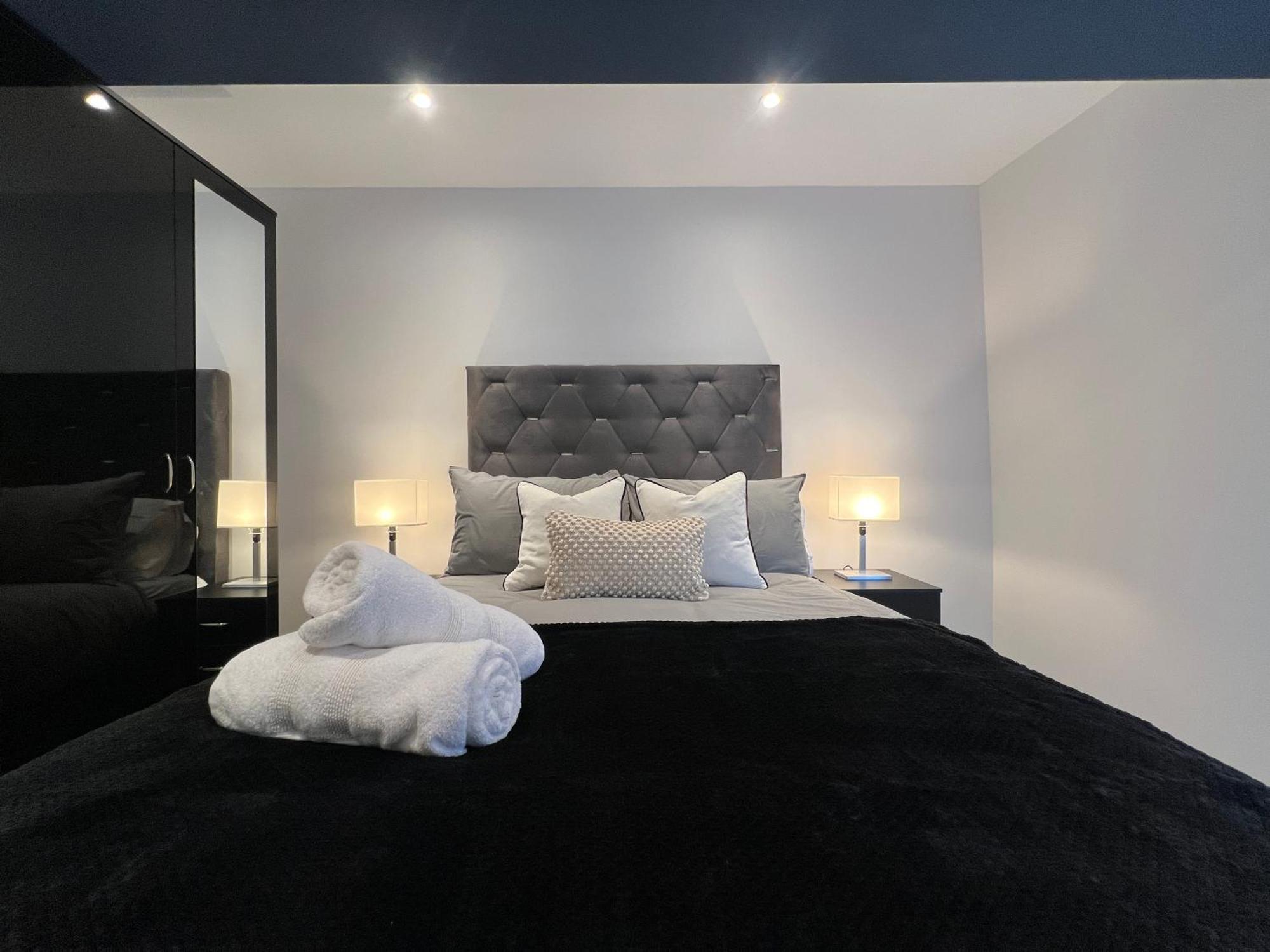 The Seven Suites Liverpool Exterior photo
